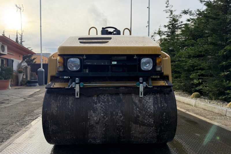 OmecoHub - Immagine CATERPILLAR CB334E